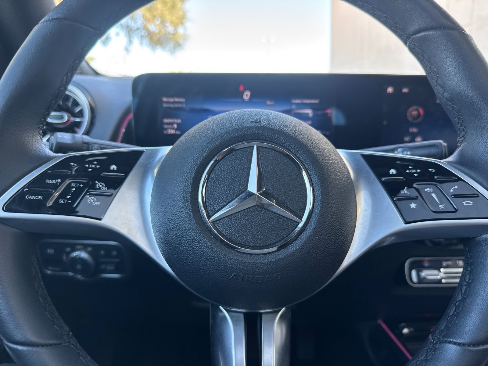 Certified 2026 Mercedes-Benz GLB 250 4MATIC image 23