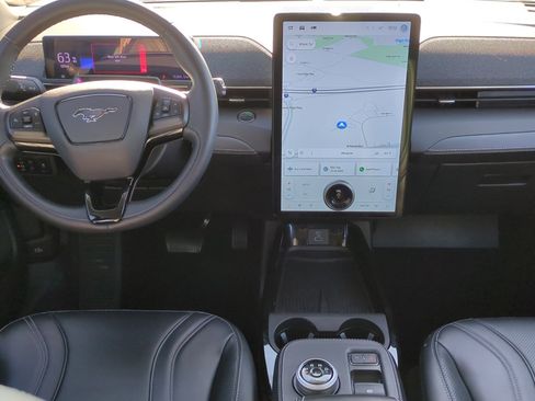 Used 2023 Ford Mustang Mach-E Premium image 28