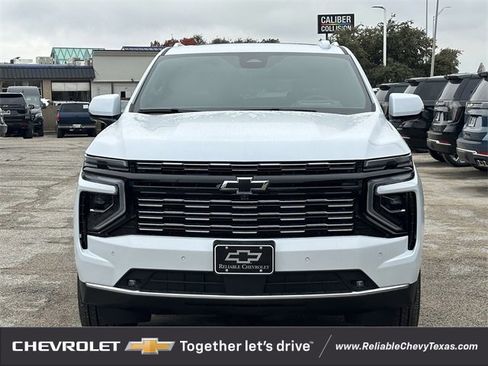 New 2026 Chevrolet Suburban High Country image 7