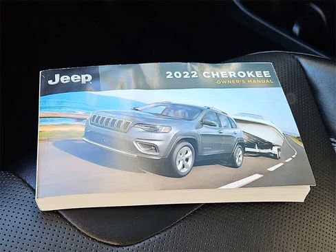 Used 2022 Jeep Cherokee Latitude Lux image 26