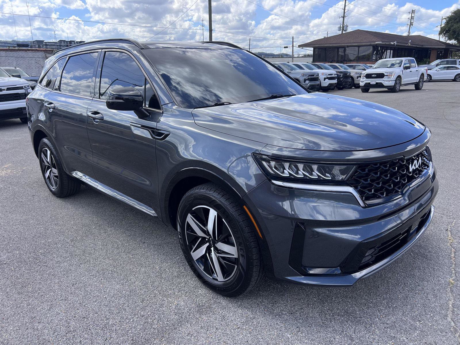 Used 2022 Kia Sorento EX w/ Panoramic Sunroof Package FWD image 39