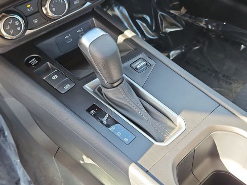 New 2026 Nissan Kicks S FWD image 18