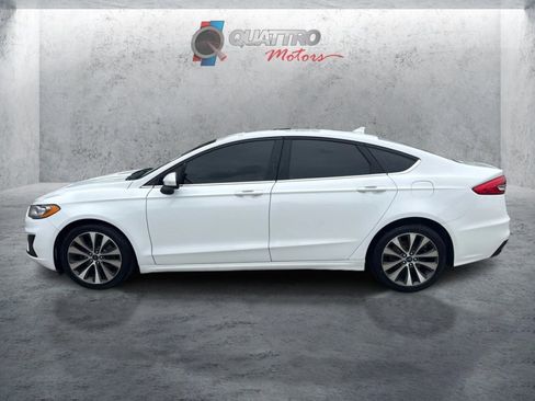 Used 2019 Ford Fusion SE AWD/4WD image 2