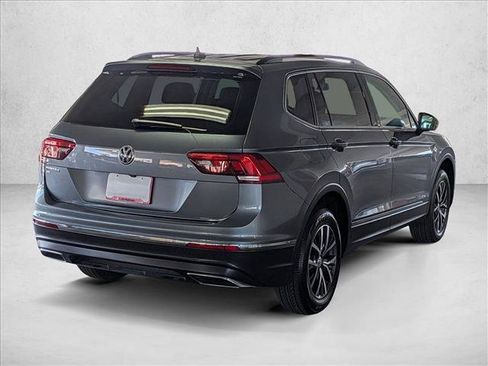 Used 2020 Volkswagen Tiguan SE FWD image 5