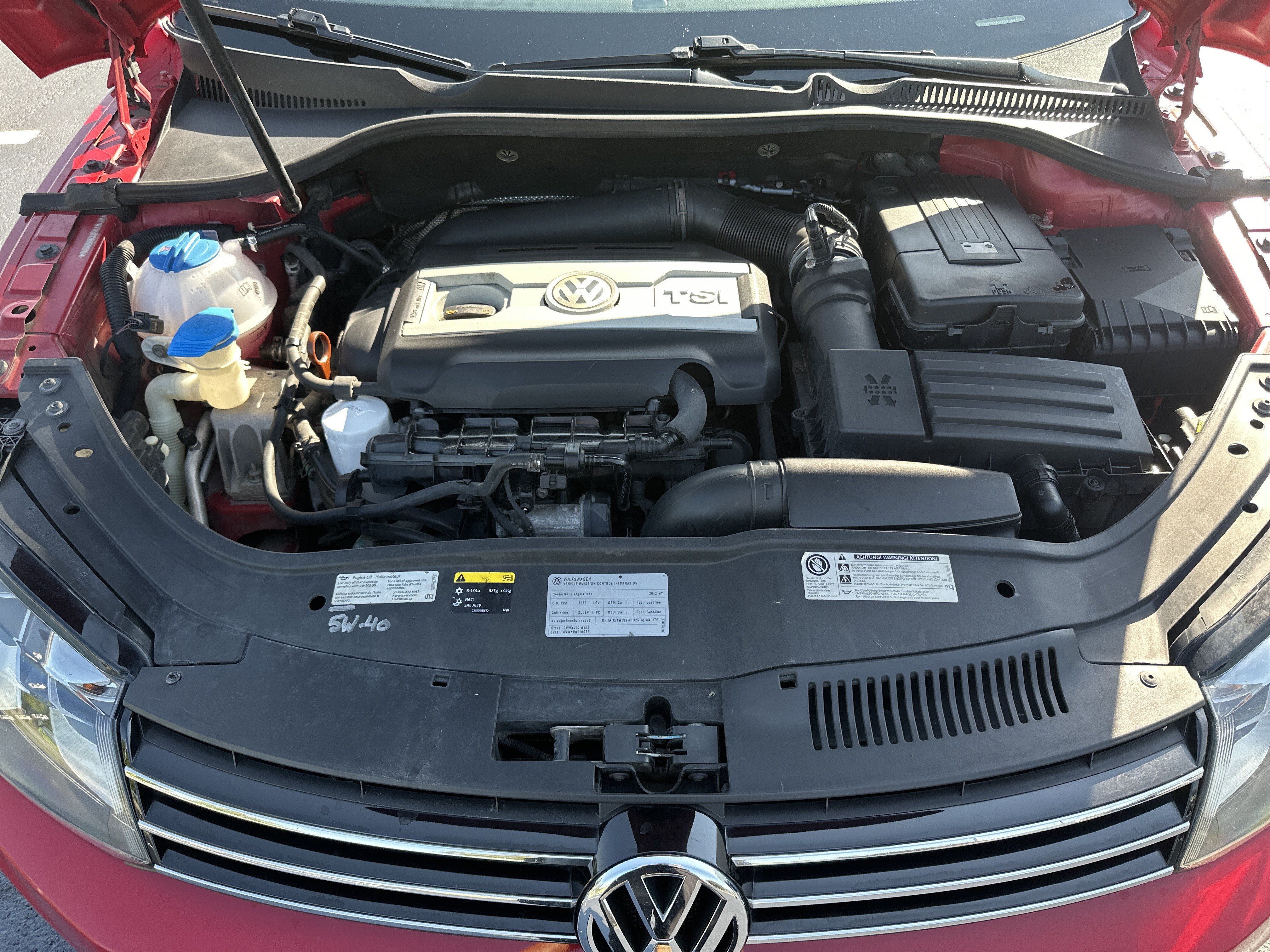 Used 2012 Volkswagen Eos Lux FWD image 34