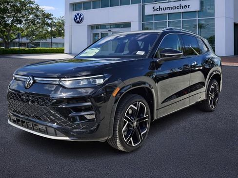 New 2026 Volkswagen Tiguan SEL R-Line AWD/4WD image 3