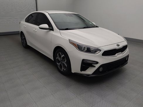 Used 2020 Kia Forte LXS FWD image 13