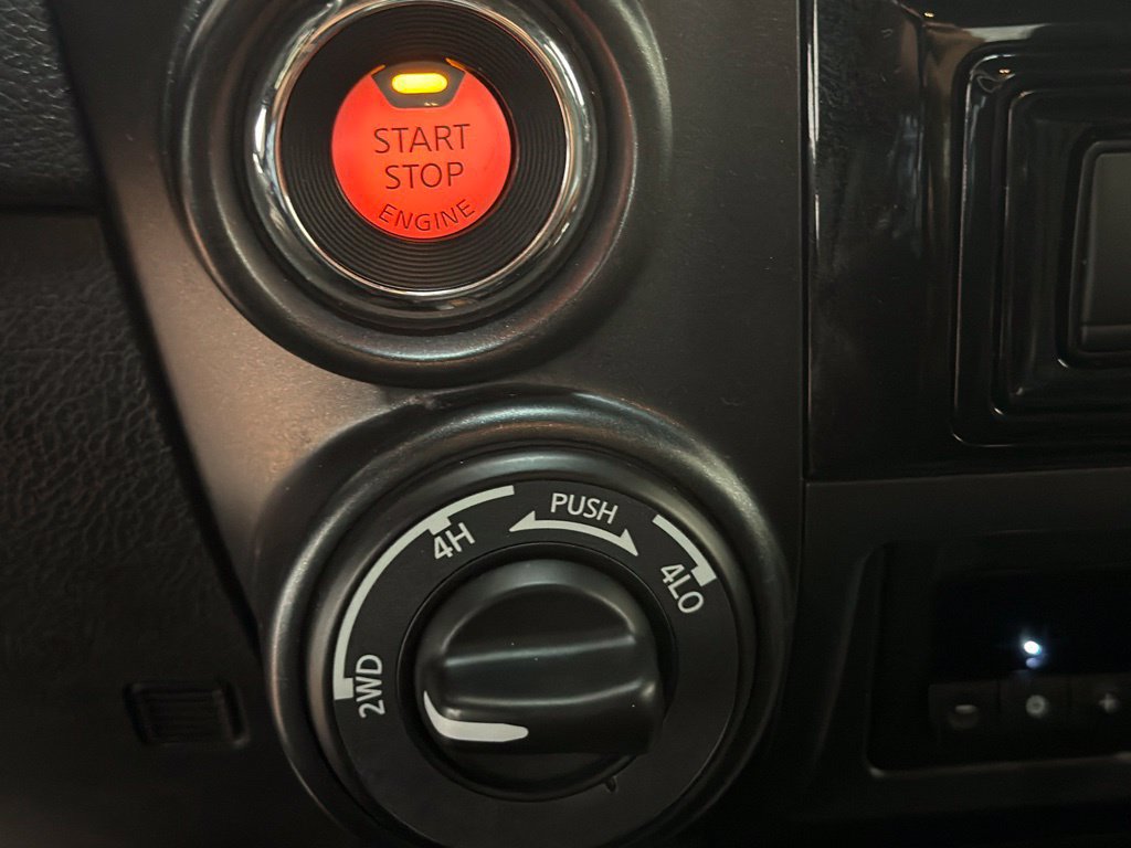 Used 2024 Nissan Titan SV w/ SV Convenience Package AWD/4WD image 29