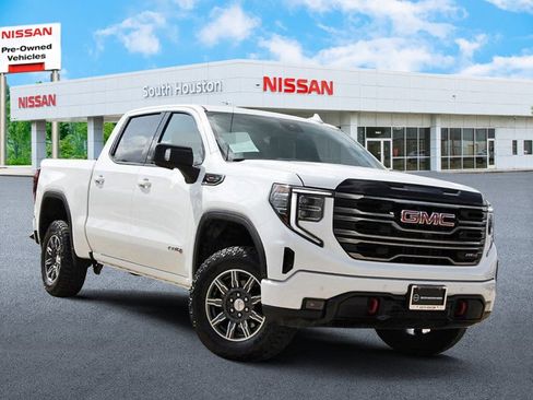 Used 2025 GMC Sierra 1500 AT4 image 1