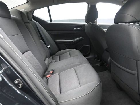 Used 2022 Nissan Altima 2.5 SV image 23