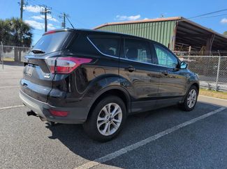 Used 2017 Ford Escape SE video 2