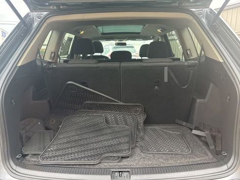 Used 2018 Volkswagen Atlas Launch Edition FWD image 11