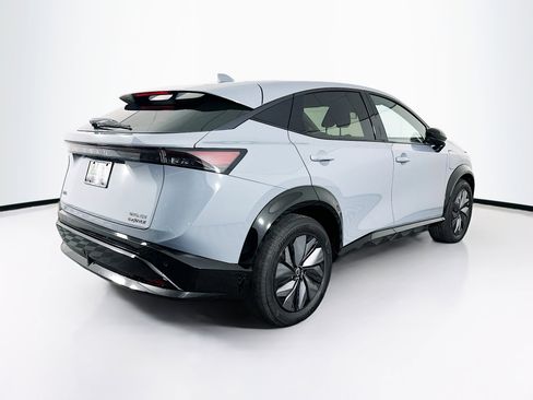 Used 2024 Nissan Ariya AWD image 9