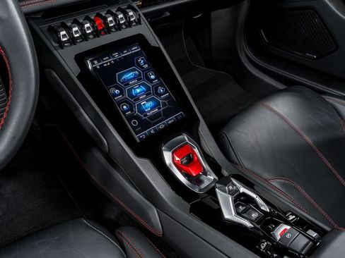 Used 2020 Lamborghini Huracan EVO AWD/4WD image 23