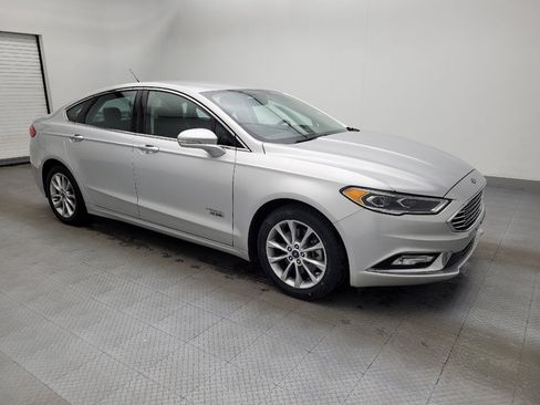 Used 2017 Ford Fusion Energi SE image 11