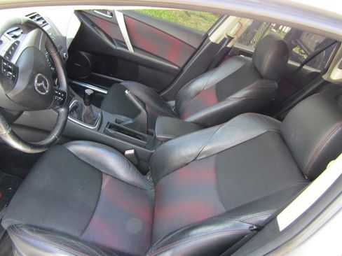 Used 2012 MAZDA MAZDA3 Touring FWD image 9