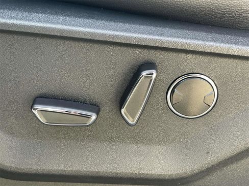 New 2025 Ford F150 Lariat w/ Equipment Group 502A High image 15