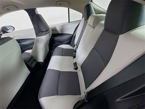 Certified 2025 Toyota Corolla LE image 9