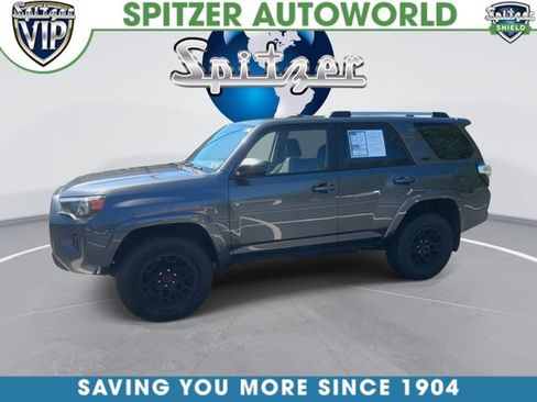 Used 2023 Toyota 4Runner SR5 AWD/4WD image 6