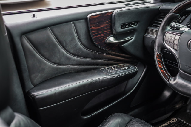 Used 2018 Lexus LS 500 AWD w/ Luxury Package image 46