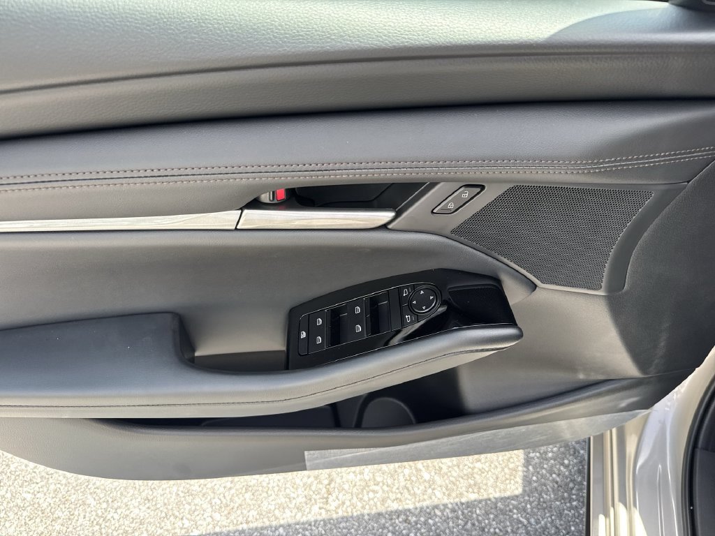 New 2026 MAZDA MAZDA3 s Sport FWD image 39