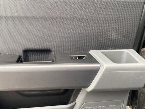 Used 2023 Ford F150 XLT image 31