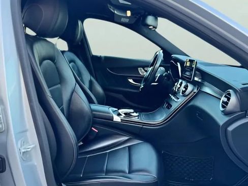 Used 2015 Mercedes-Benz C 300 Sedan image 24