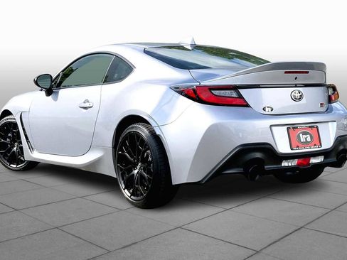 New 2025 Toyota GR86 Premium image 12