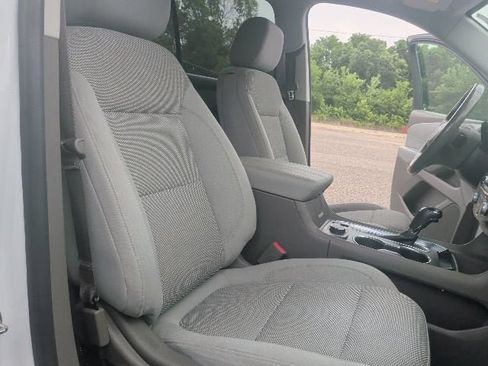 Used 2019 Chevrolet Traverse LT FWD image 20