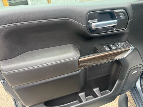 Used 2021 Chevrolet Silverado 1500 LT Trail Boss w/ Convenience Package II AWD/4WD image 10
