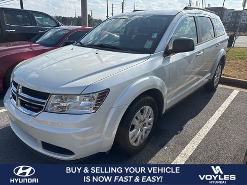 Used 2018 Dodge Journey SE w/ Popular Equipment Group image 1