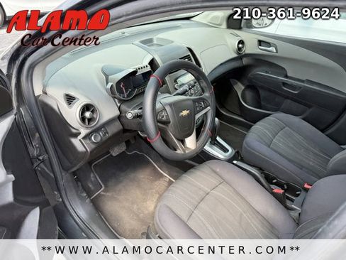 Used 2015 Chevrolet Sonic LT image 17