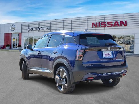 New 2026 Nissan Kicks SR w/ SR Premium Package image 8