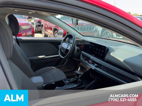 Used 2025 Kia K4 FWD image 14