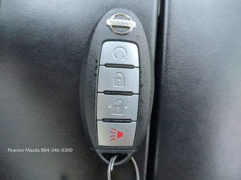 Used 2021 Nissan Rogue SV image 27