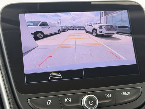 Used 2024 Chevrolet Malibu LT FWD image 24