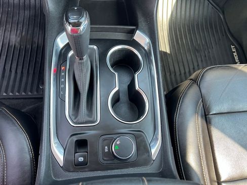 Used 2018 Chevrolet Traverse LT image 33