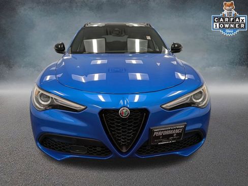 Used 2023 Alfa Romeo Stelvio Veloce AWD/4WD image 2