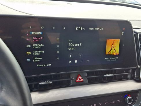 Used 2023 Kia Sportage EX image 16