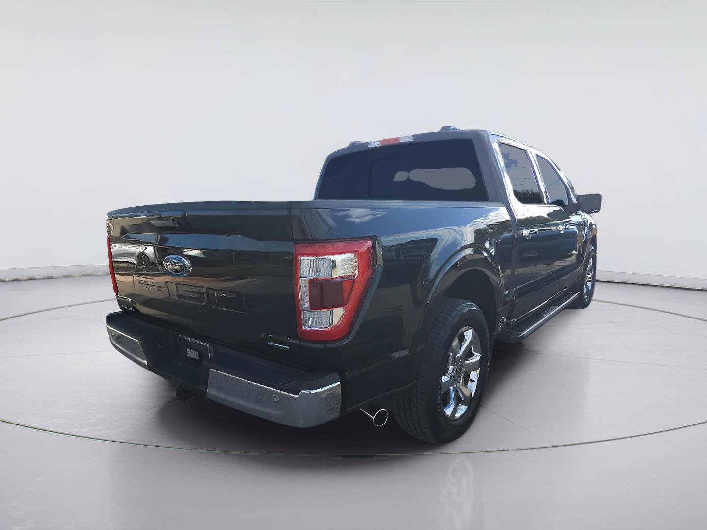 Used 2023 Ford F150 Lariat w/ Trailer Tow Package RWD image 3