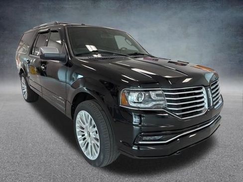 Used 2017 Lincoln Navigator L Reserve AWD/4WD image 4
