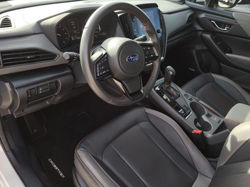 Used 2025 Subaru Crosstrek 2.5i Limited w/ Crosstrek Mirror Package AWD/4WD image 19