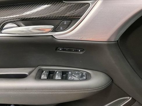 Used 2024 Cadillac XT6 Sport w/ LPO, ONYX Package AWD/4WD image 41