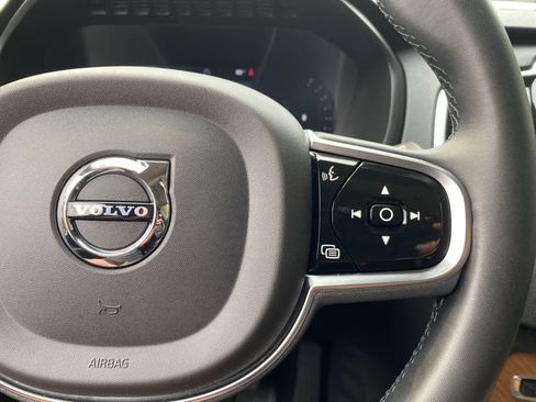 Used 2023 Volvo XC90 B6 Plus w/ Protection Package AWD/4WD image 22