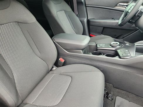 New 2026 Kia Sportage S image 10