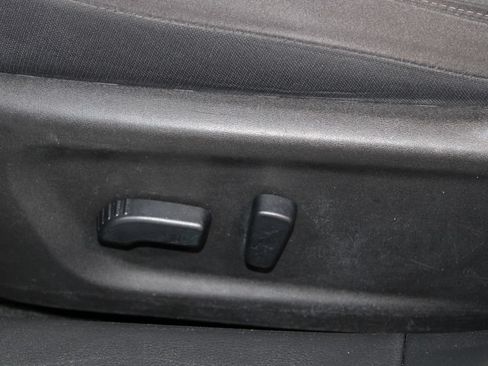 Used 2024 Nissan Altima 2.5 SV FWD image 18