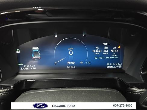 Used 2024 Lincoln Corsair Grand Touring image 25