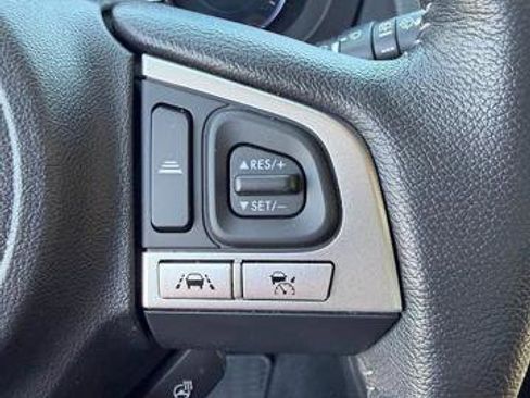 Used 2018 Subaru Forester 2.5i Touring w/ Popular Package #2 AWD/4WD image 14