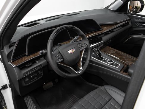 Used 2022 Cadillac Escalade Sport Platinum image 31