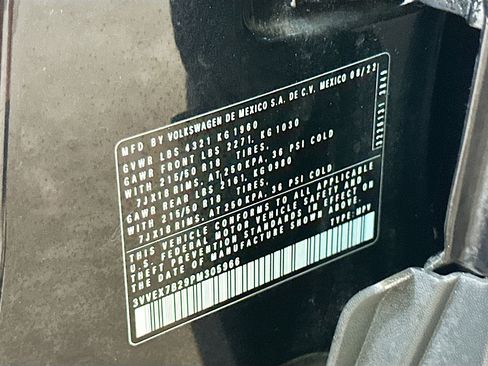 Used 2023 Volkswagen Taos SE image 34